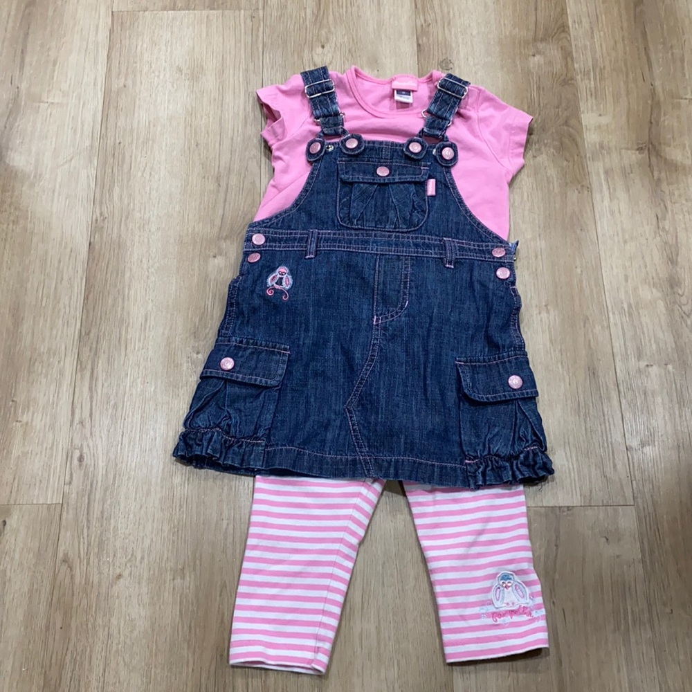 Adorable 3 pieces set - Picture 1 of 9